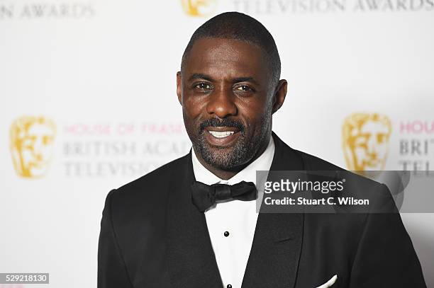 Idris Elba poses in the Winners room at the House Of Fraser British Academy Television Awards 2016 at the Royal Festival Hall on May 8, 2016 in...