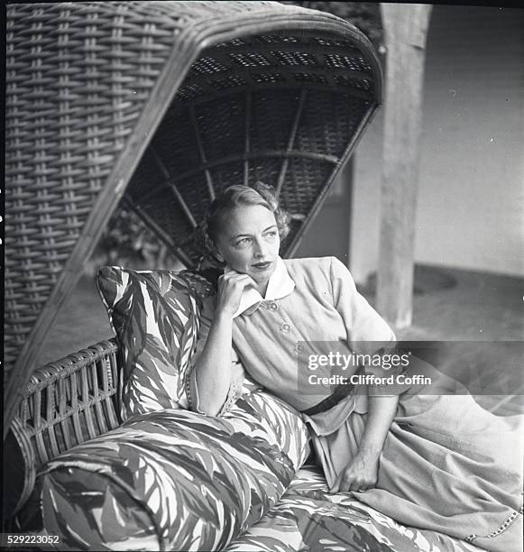 Belle Burden 76 Shirley Burden Stock Photos, High-Res Pictures, and Images - Getty