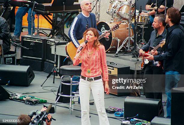 Faith Hill, in performance, for The Today Show, 2005; New York.