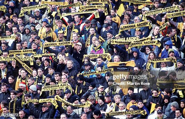 AACHEN, GERMANY 2. BUNDESLIGA 99/00, ALEMANNIA AACHEN - FC ST. PAULI 1:3; FANS - ALEMANNIA AACHEN -