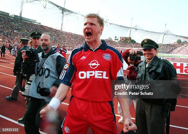 Muenchen; FC BAYERN MUENCHEN - SV WERDER BREMEN 3:1; JUBEL Stefan EFFENBERG/BAYERN - BAYERN MUENCHEN MEISTER 2000 -