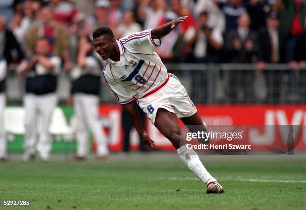 St. Denis; VIERTELFINALE ITALIEN 4 n.E.; JUBEL Marcel DESAILLY/FRA