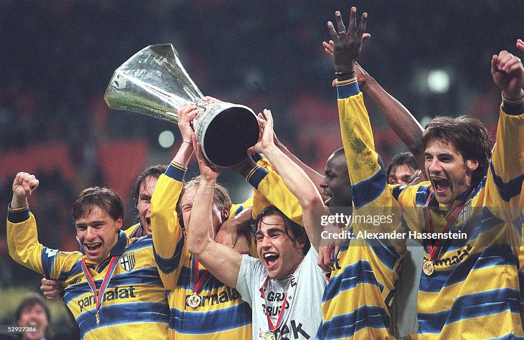 UEFA POKAL FINALE 98/99