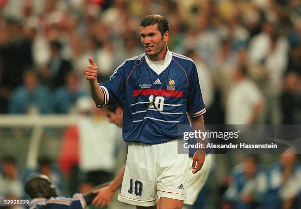 Paris; BRASILIEN 3 ; FRANKREICH FUSSBALLWELTMEISTER 1998; Zinedine ZIDANE/FRA