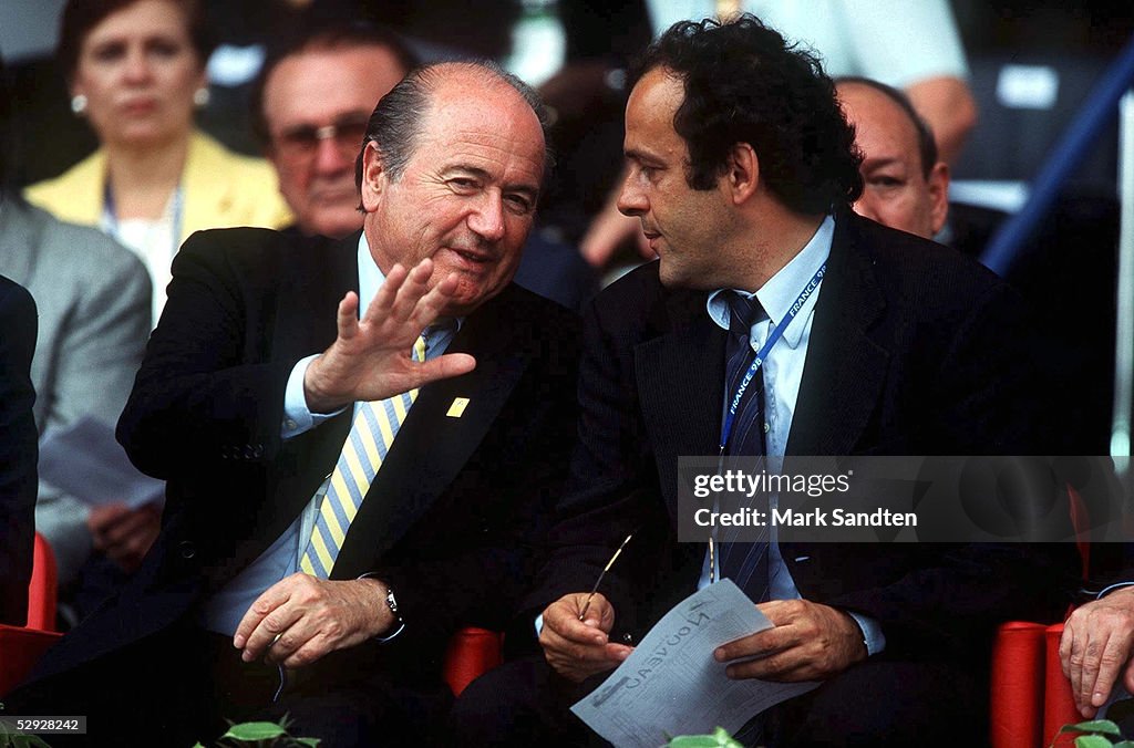 FUSSBALL: WM FRANCE 98 FUNKTIONAERE Paris Prinzenpark, 21.06.98