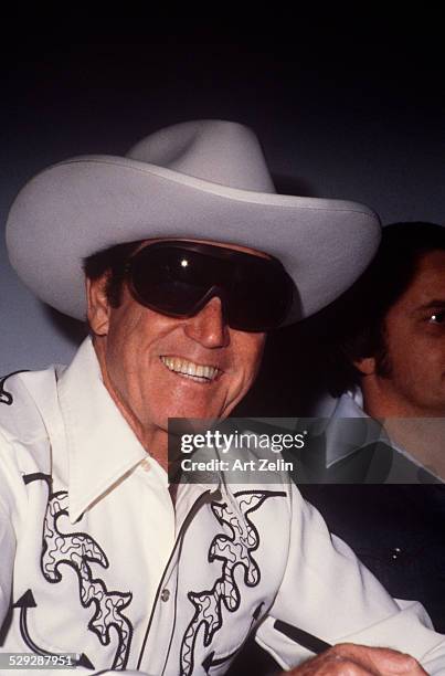 939 Clayton Moore Photos & High Res Pictures - Getty Images