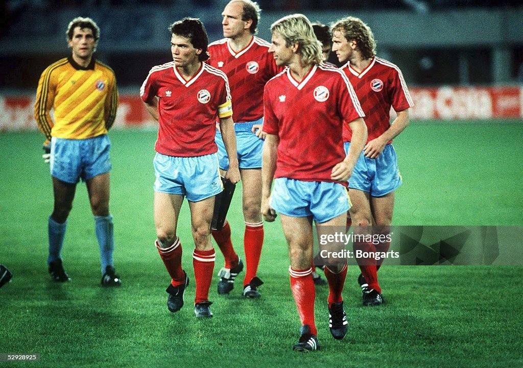 FUSSBALL: POKAL DER LANDESMEISTER 86/87