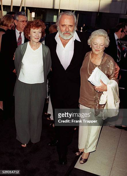 Anthony Hopkins with his wife Jenny and mother Muriel.