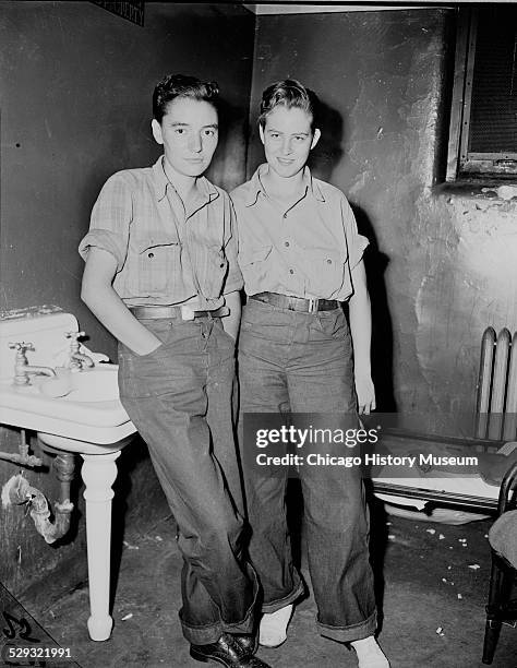 Evelyn Jackie Bross and Catherine Barscz, Chicago, Illinois, June 5, 1943.