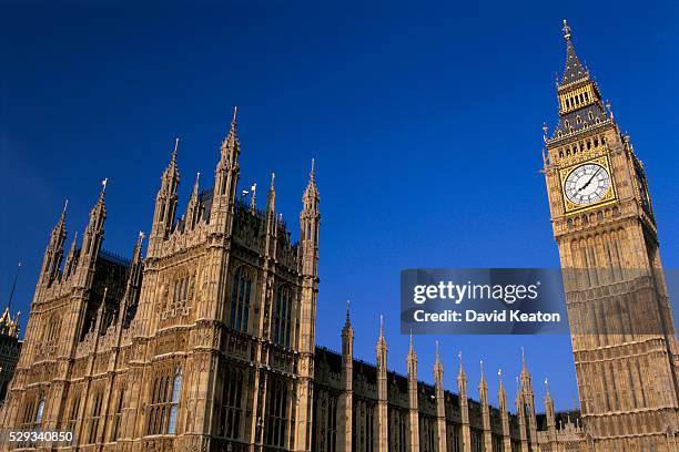 houses of parliament and big ben - clock tower stock pictures, royalty-free photos & images