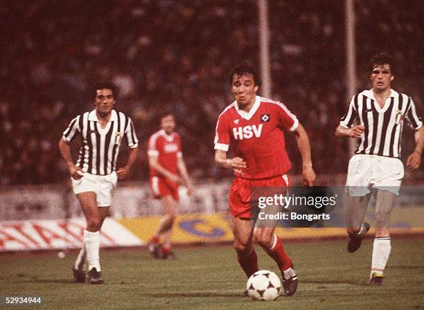 Europapokal der Landesmeister 1983 HAMBURGER SV - TURIN, Athen 5/83, Felix MAGATH/HSV