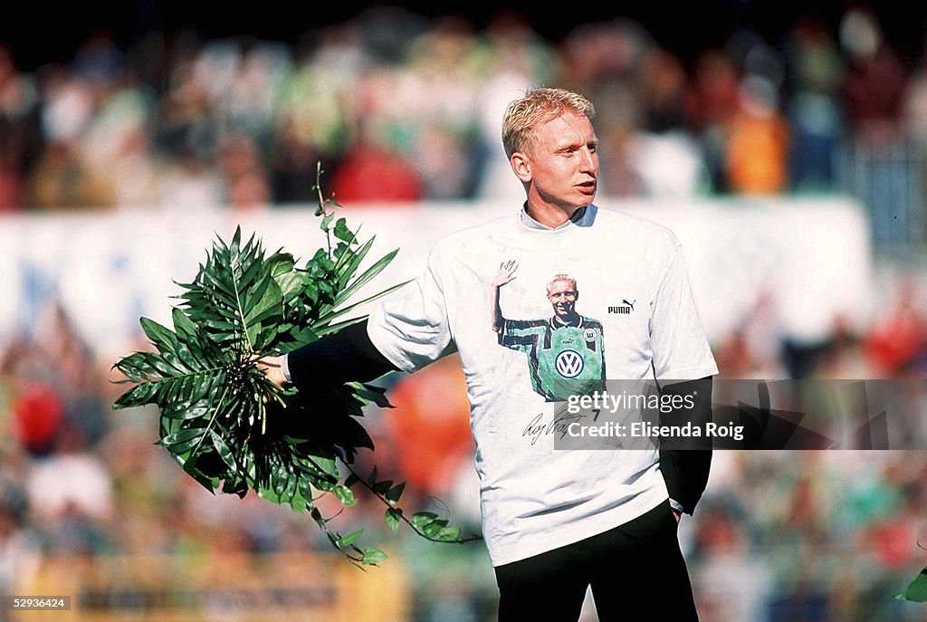 FUSSBALL: 1.BUNDESLIGA 98/99