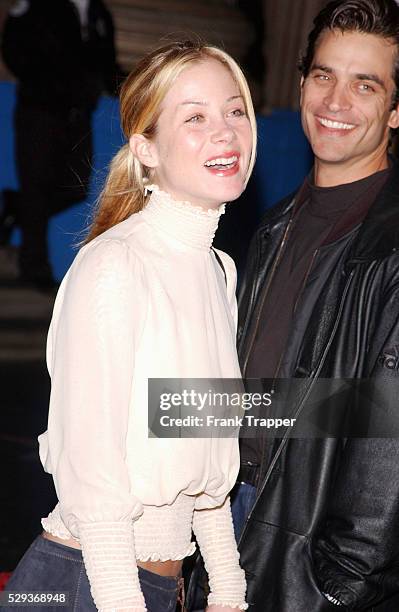 Christina Applegate and husband Jonathon Schaech arrive at the premiere of "The Royal Tenenbaums."