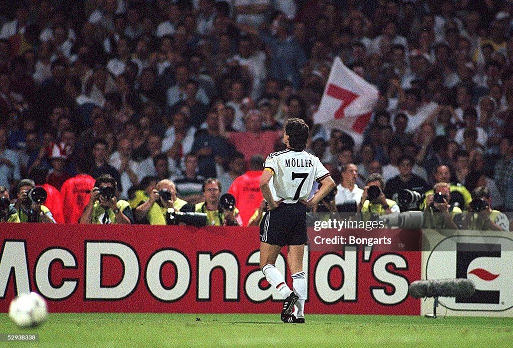 FUSSBALL: EURO 1996 Halbfinale GER