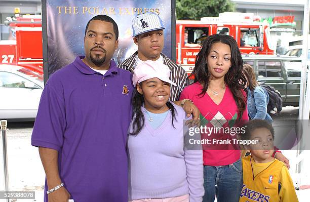 American actor and rapper Ice Cube and his family arrive at the benefit premiere of the movie "The Polar Express", directed by Robert Zemeckis.