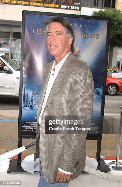 American composer Alan Silvestri arrives at the benefit premiere of the movie "The Polar Express", directed by Robert Zemeckis.