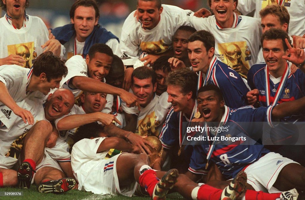 FUSSBALL: WM FRANCE 98, BRASILIEN - FRANKREICH 0:3