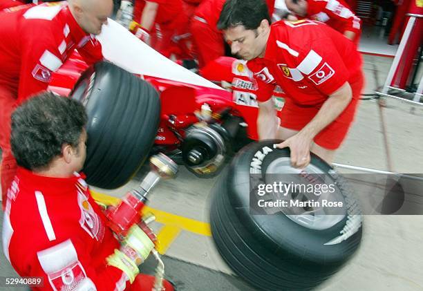 Von Grossbritannien 2003, Silverstone; Bridgestone Reifen Ferrari