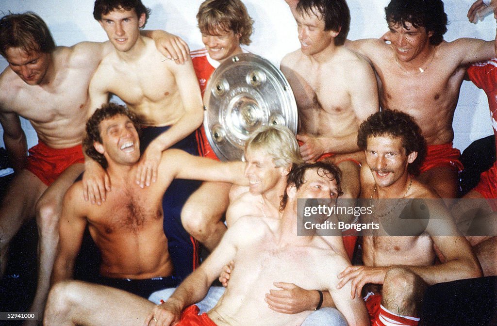 FUSSBALL: 1. BUNDESLIGA 86/87 BAYERN MUENCHEN