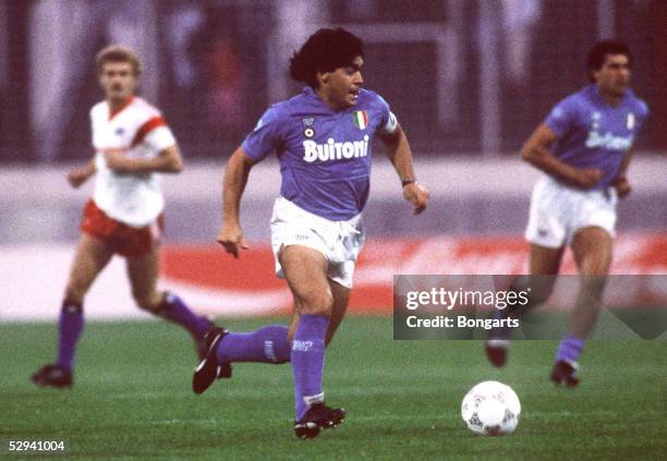 Freundschaftsspiel 1987, Hamburg; Hamburger SV - SSC Neapel; Diego MARADONA/Neapel