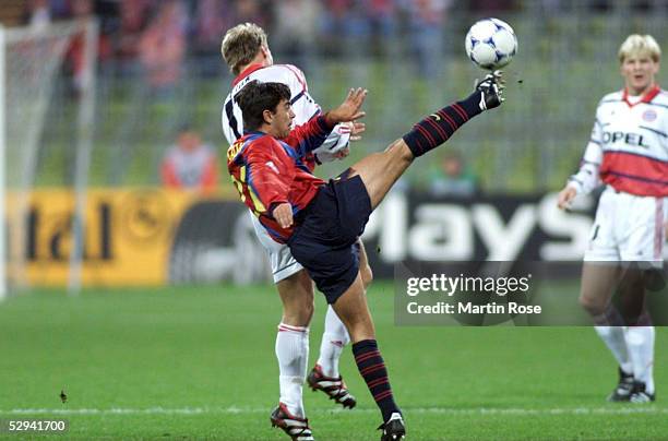 Muenchen; Torsten FINK/BAYERN, XAVI Hernandez Creus/BARCELONA