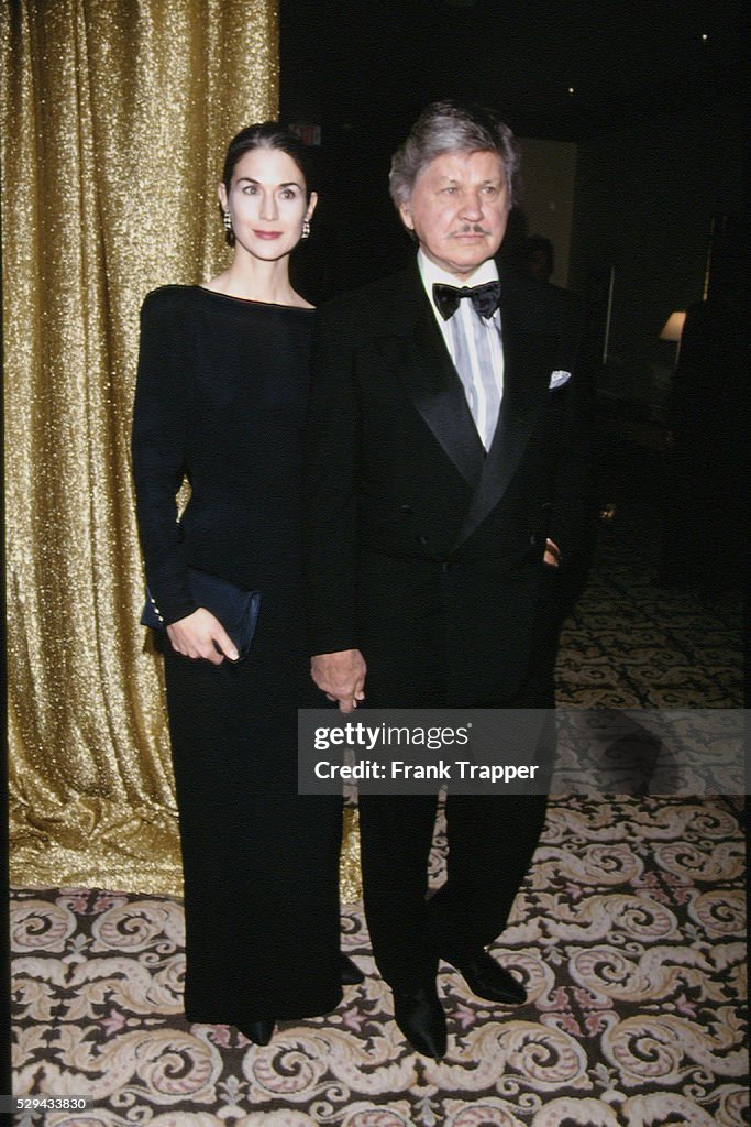 LIZA MINNELLI RECEIVES THE 'THALIANS AWARD' 1994