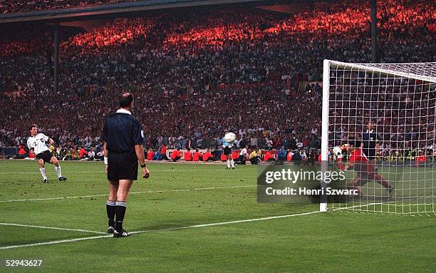 Halbfinale GER - ENG n.E. 7:6 London; 4:4 Elfmeter tor Stefan REUTER/Deutschland