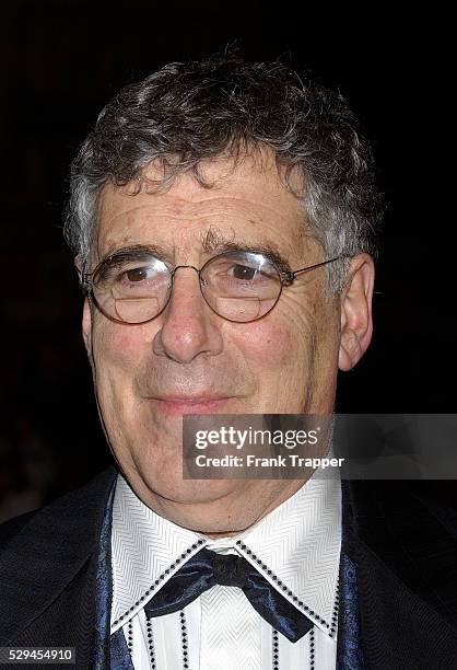 Eliott Gould arrives at the premiere of "Ocean's 12," held at Grauman's Chinese Theatre.