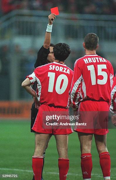 super AK Foto Mario Basler Bayern München 97-98(4) Orig. Signiert super AK Foto Mario Basler Bayern München 97-98(4) Orig. Signiert