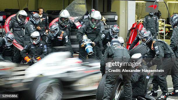 Von Brasilien 2003, Sao Paulo; Boxenstopp McLaren Mercedes