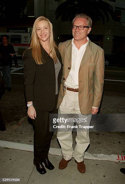Lisa Kudrow and her husband Michel Stern arrive.