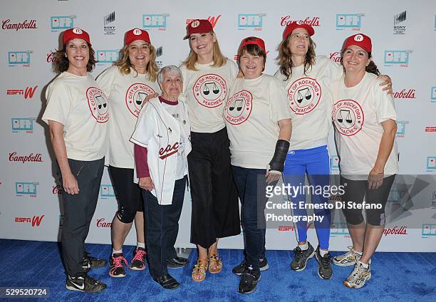 Patti Pelton, Freddie Simpson, Gina Casey, Geena Davis, Megan Cavanagh, Anne Ramsay and Tracy Reiner, Cast from "A League Of Their Own" attend "A...