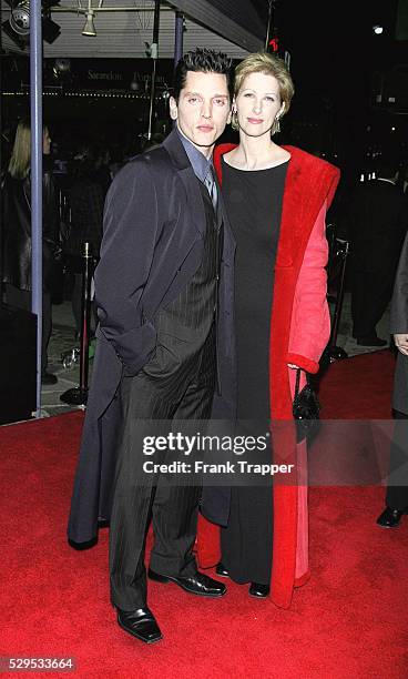 Barry Pepper, who co-stars, arrives with his wife Cindy.