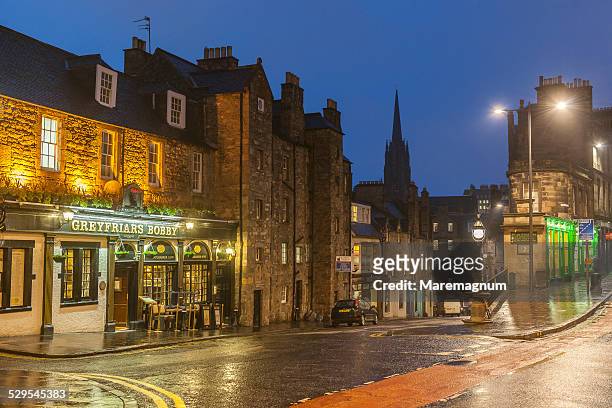 greyfriars pub, candlemaker row - edinburgh scotland stock pictures, royalty-free photos & images