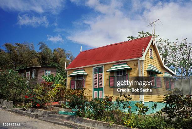 chattel house - barbados stock-fotos und bilder