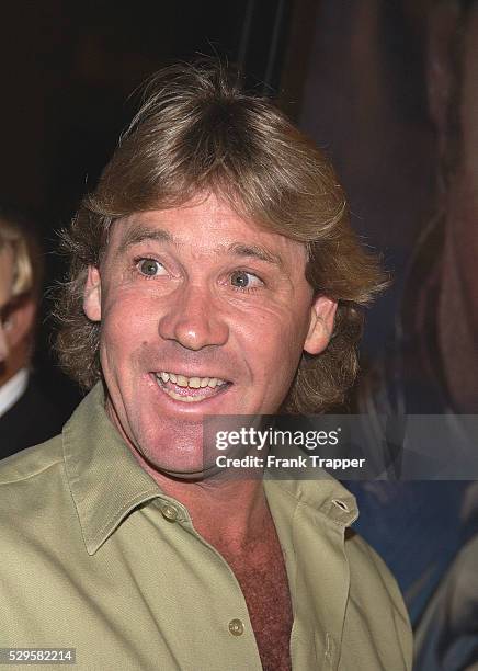 Steve Irwin arrives at the premiere of "Master and Commander: The Far Side of the World."