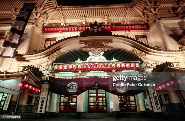 1,816 Kabuki Tokyo Stock Photos, High-Res Pictures, and Images - Getty ...