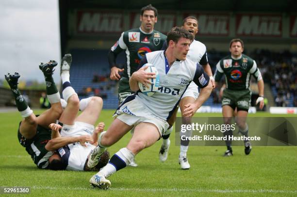 Andy Titterrell of Sale crosses the line to score a try during The European Challenge Cup Final between Pau and Sale Sharks, held at the Kassam...