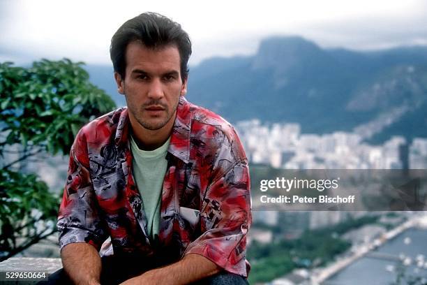 Christopher Buchholz, am Rande der Dreharbeiten zur ZDF-Serie "Das Erbe der Guldenburgs", Folge 34 "Das fremde Land" am in Rio de Janeiro, Brasilien.