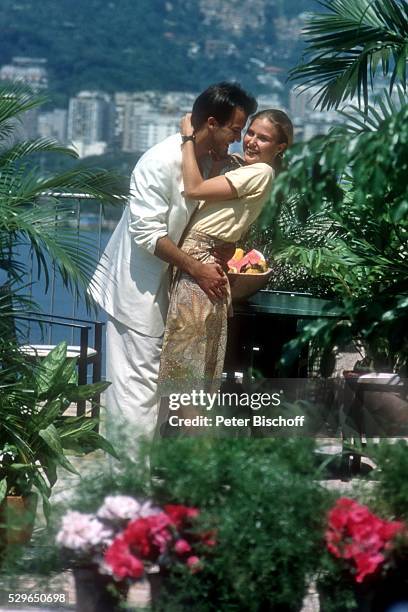 Christopher Buchholz, Katharina B��hm, ZDF-Serie "Das Erbe der Guldenburgs", Folge 34 "Das fremde Land" am in Rio de Janeiro, Brasilien.