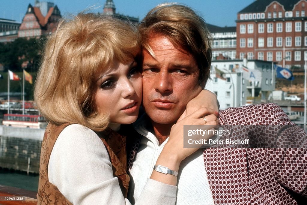 Stella Mooney, Ehemann Carl H.Schell, Hafenrundfahrt auf der Elbe am