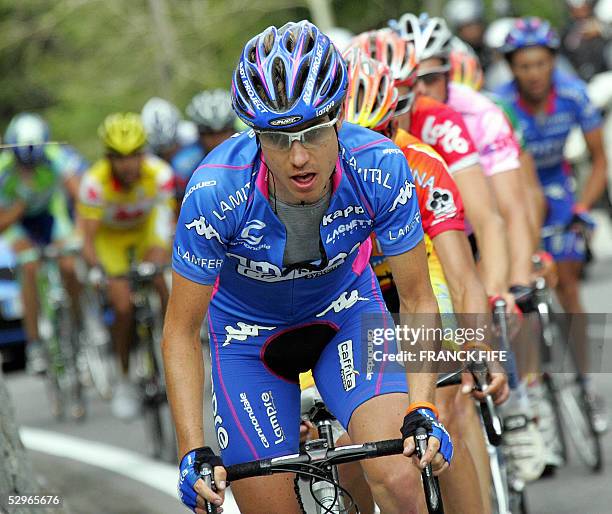 Italian Damiano Cunego rides in the leading group during the 14th stage of theGiro, the cycling Tour of Italy, between Egna/Neumarkt and Livigno, 22...
