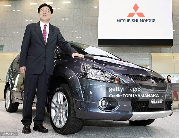 Masuko 278 Mitsubishi Van Stock Photos, High-Res Pictures, and Images - Getty ...