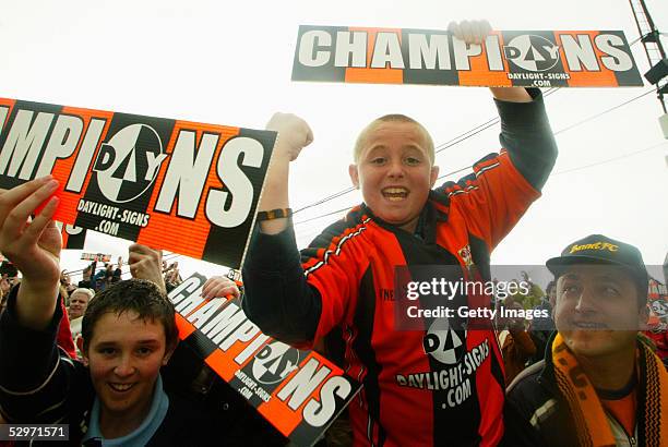 Barnet fans celebrate following the Nationwide Conference match between Barnet and Halifax Town at the Underhill Stadium on April 9, 2005 in Barnet,...