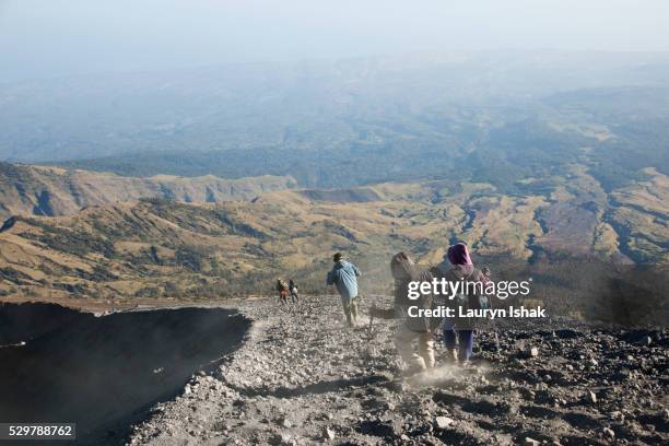 mt. rinjani, lombok - mount rinjani 個照片及圖片檔