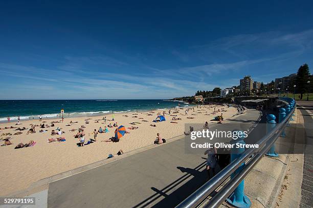 coogee beach - coogee beach stock pictures, royalty-free photos & images