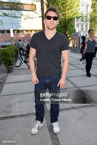 Hanno Koffler attends the 'Maengelexemplar' German Premiere on May 09, 2016 in Berlin, Germany.