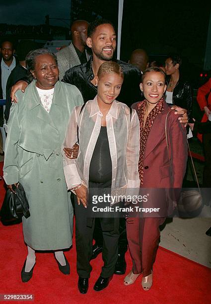 Will Smith with his great grandmother, his wife Jada Pinkett and his mother in law.