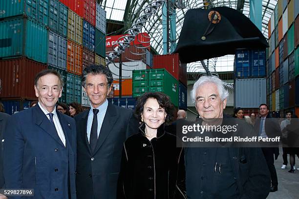 Director of sponsorship LVMH, Jean-Paul Claverie, President of the 'Institut du Monde Arabe' Jack Lang, his wife Monique and artist Daniel Buren...