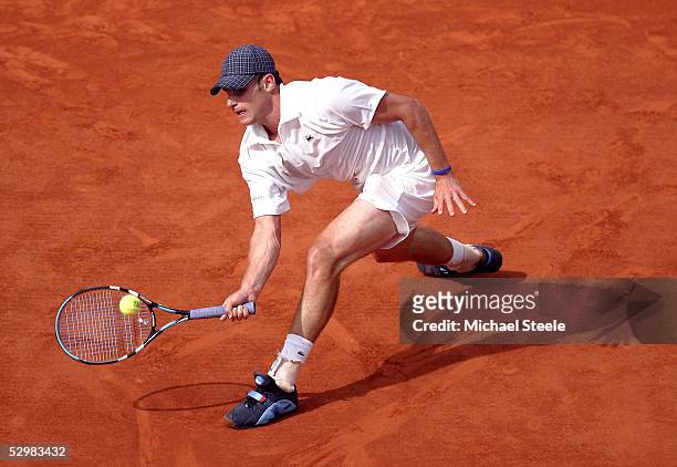 Andy Roddick of USA in action during his second round match against Jose Acasuso of Argentina during the fourth day of the French Open at Roland...
